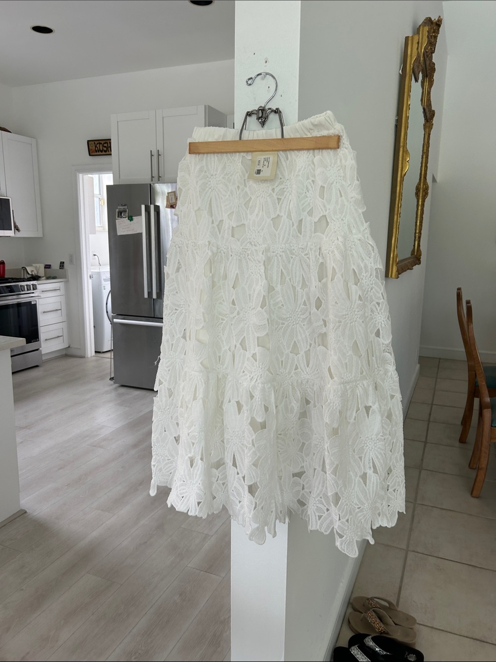 White Floral Lace A-Line Midi Skirt — Unknown Brand - Picture 3 of 3
